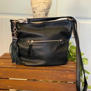New! Gorgeous Pebble Leather Black Crossbody Purse